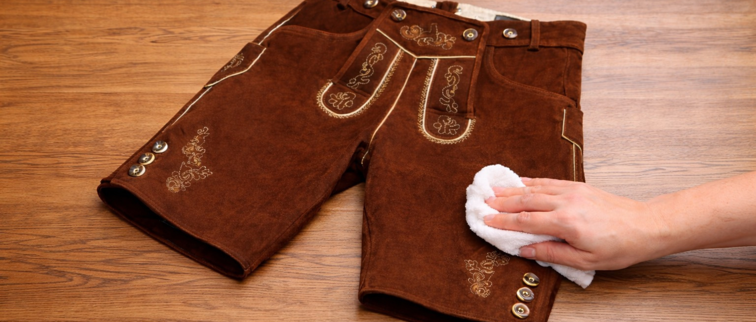Lederhose schoonmaken
